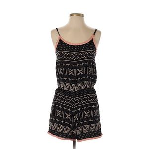 Sleeveless scooped neck Romper